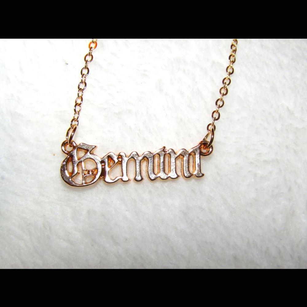 B2G1F! "Gemini" Zodiac birth gold tone necklace